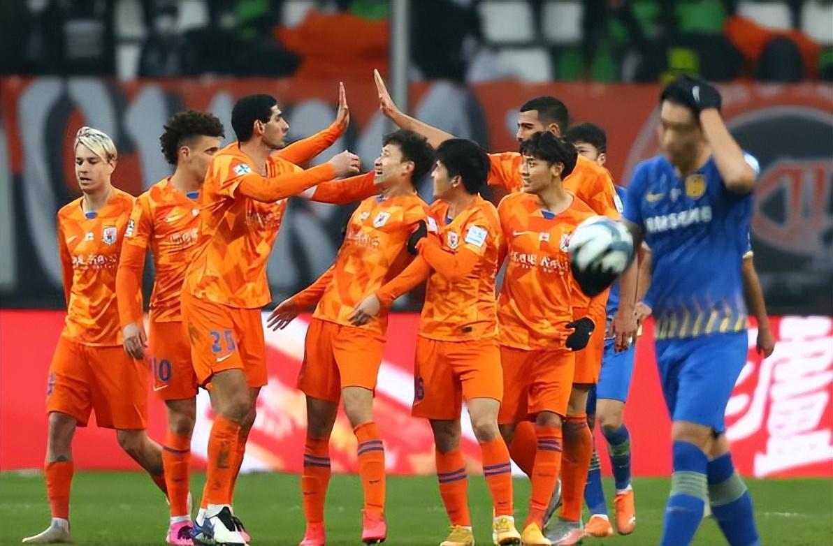 意外！他成鲁能本赛季唯一能踢主力的95大牌青训国脚，引发热议