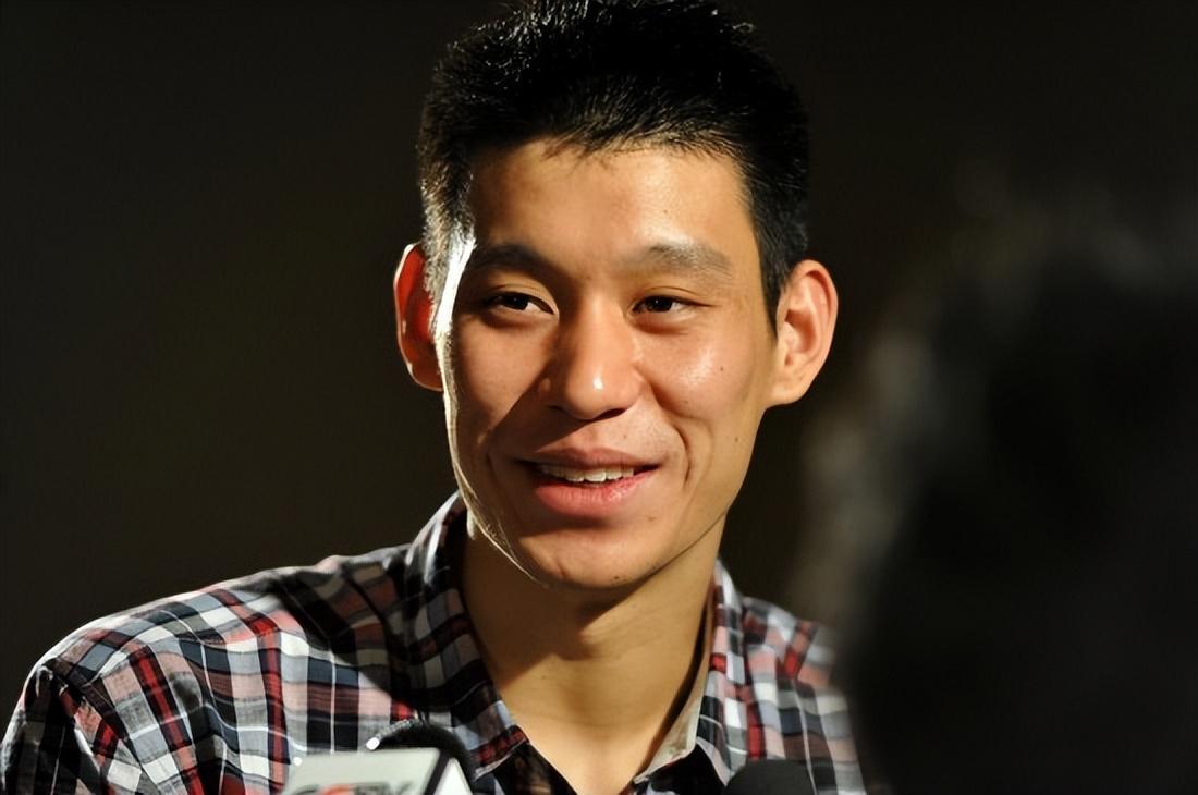 开云体育下载入口-700万+明星待遇，他选择拒绝！只拿3万也要追梦，值得男篮学习！